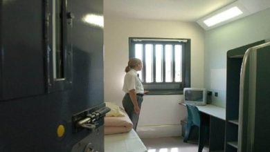 سجينتان تحملان بعد ممارسة الجنس مع متحولة جنسيا
