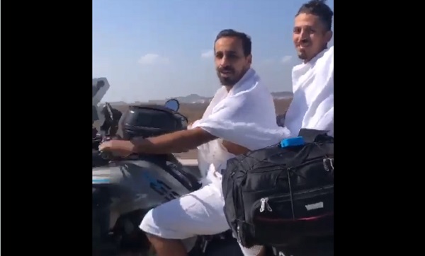 جزائريان يصلان إالى مكة
